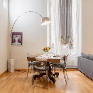 https://la-casa-di-cristina.it-tuscanyhotel.com