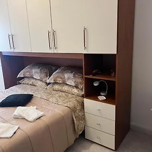 https://alloggio-turistico-francy-home.it-romehotels.com